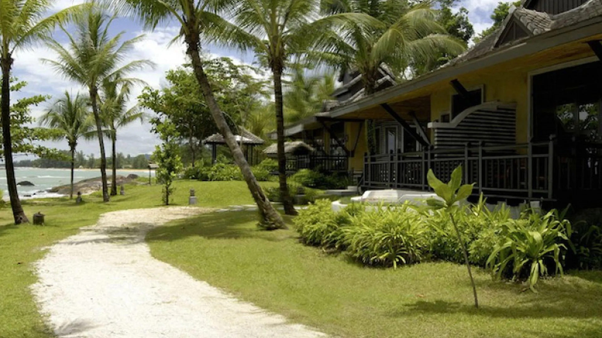 Moracea By Khao Lak Resort