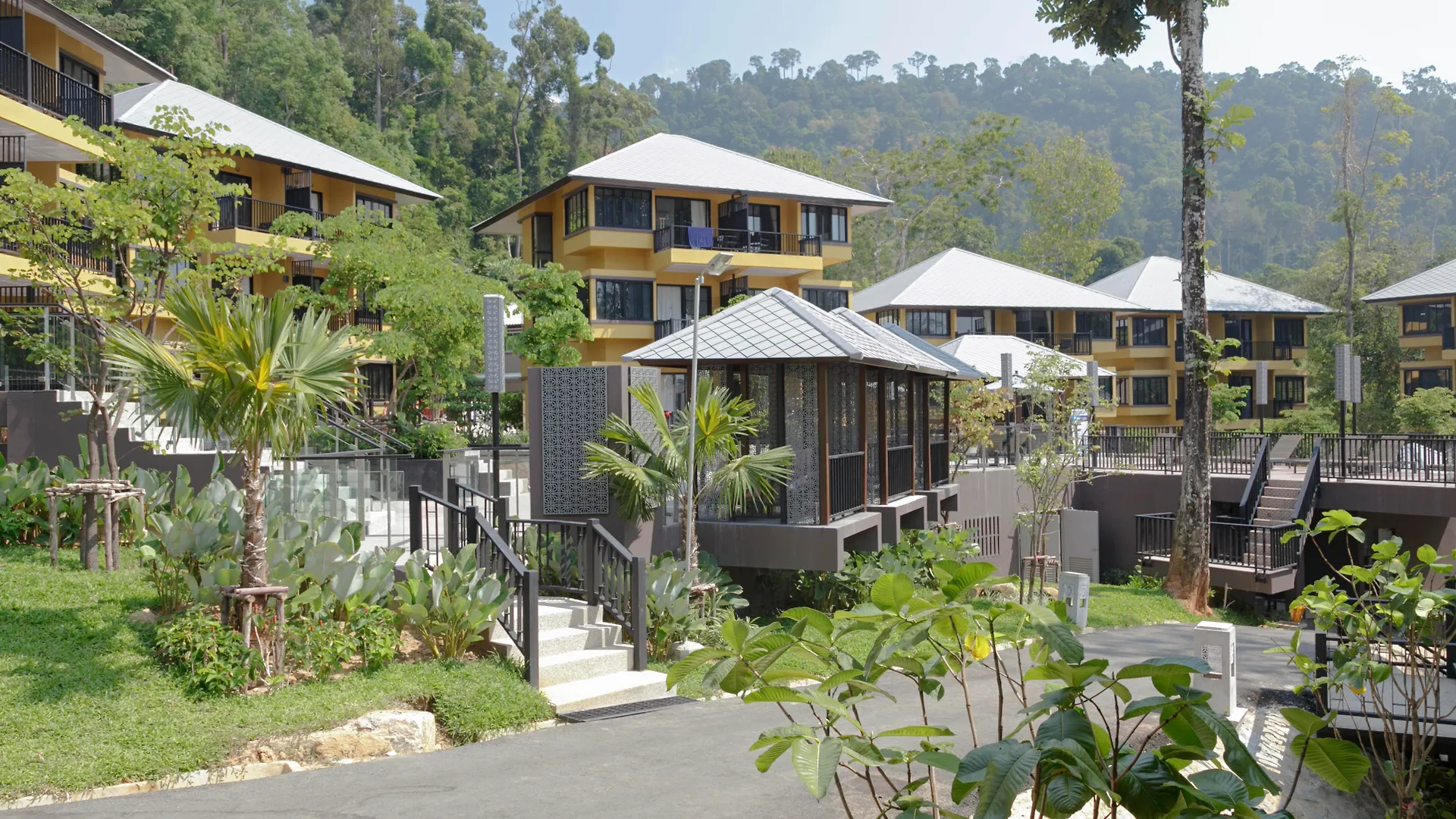 Moracea By Khao Lak Resort 5*,